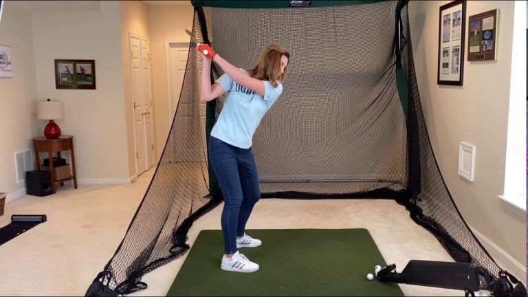 Mastering the Perfect Golf Swing: The Ultimate Guide to Indoor Practice